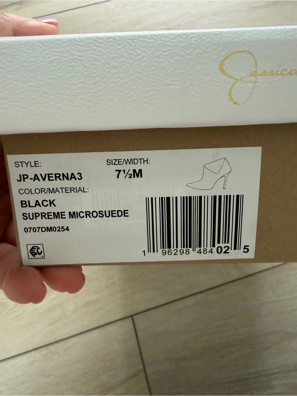 Jessica sleek pointed